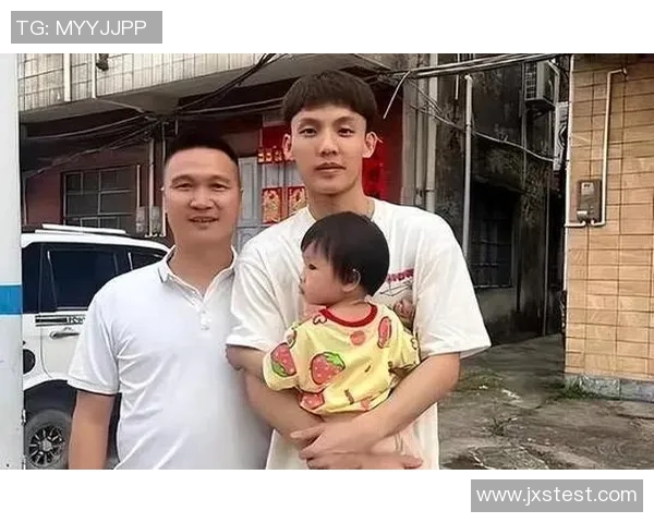 徐杰:从青涩少年到篮球场上的璀璨明星,勇敢追梦的励志故事